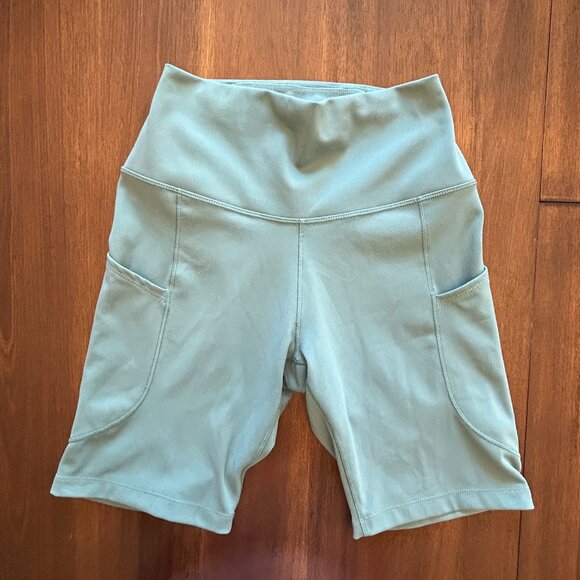 Nike Dri-Fit Women's High-Waist Bike Athletic Shorts Size Small Green - Picture 1 of 13